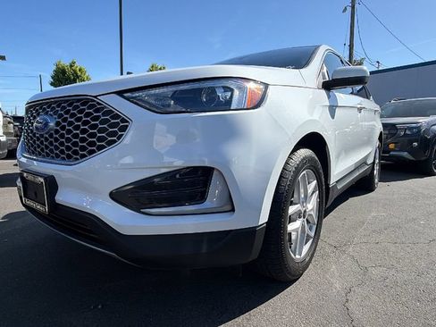 Used 2024 Ford Edge SEL AWD/4WD image 9