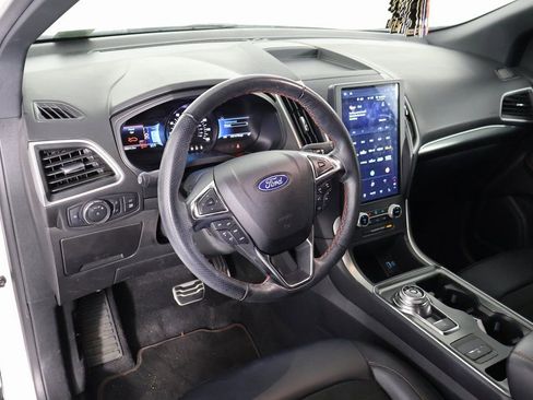 Used 2022 Ford Edge ST-Line image 5