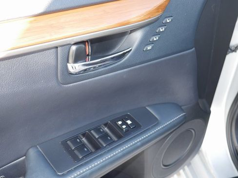 Used 2014 Lexus ES 300h image 16