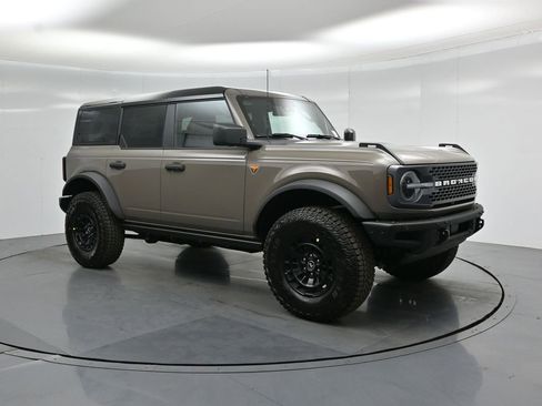 New 2026 Ford Bronco Badlands image 23