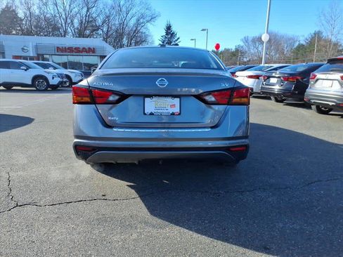 Certified 2022 Nissan Altima 2.5 SV image 6