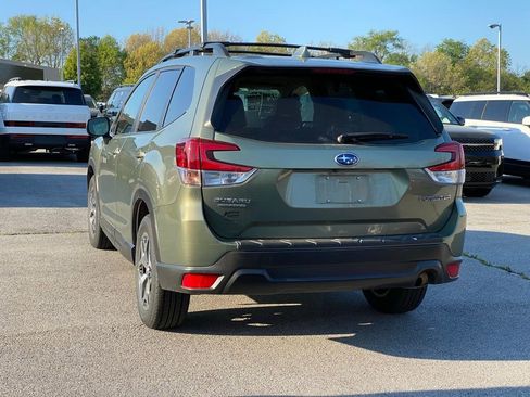 Used 2020 Subaru Forester Premium image 5