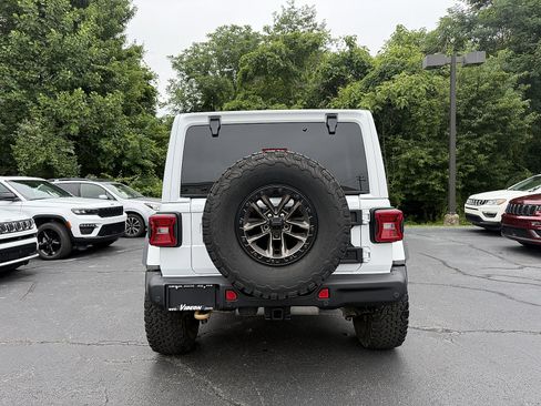 Used 2025 Jeep Wrangler Unlimited Rubicon 392 AWD/4WD image 5