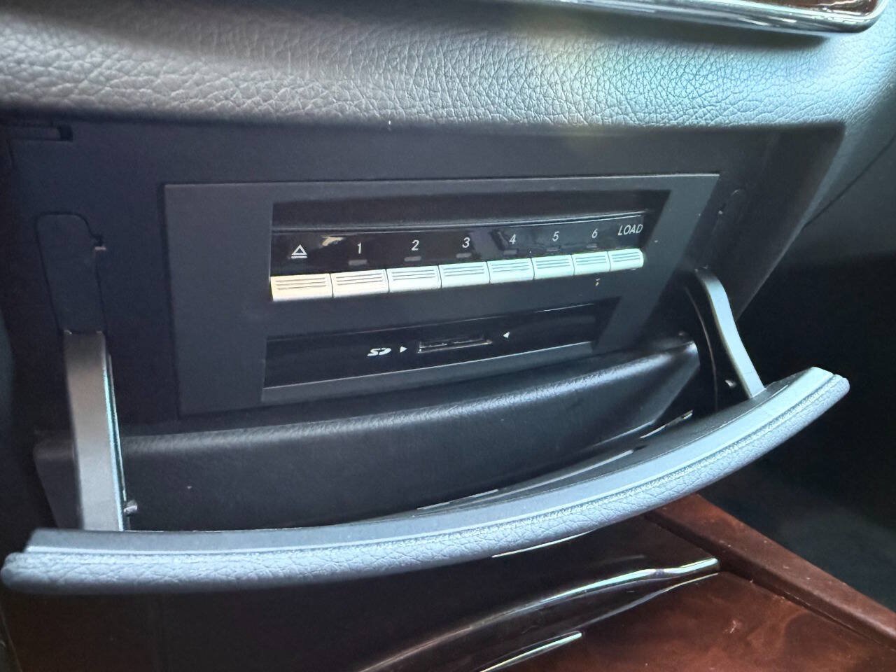 Used 2011 Mercedes-Benz S 550 image 50