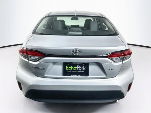 Used 2024 Toyota Corolla LE FWD image 7