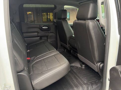 Used 2021 Chevrolet Silverado 1500 W/T w/ WT Value Package AWD/4WD image 17