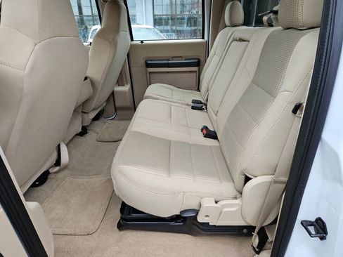 Used 2008 Ford F550 2WD Crew Cab Super Duty image 16