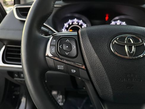 Used 2016 Toyota Avalon Limited FWD image 45