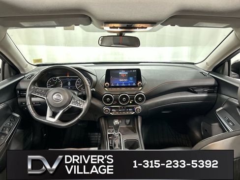 Used 2023 Nissan Sentra SR w/ SR Premium Package FWD image 18