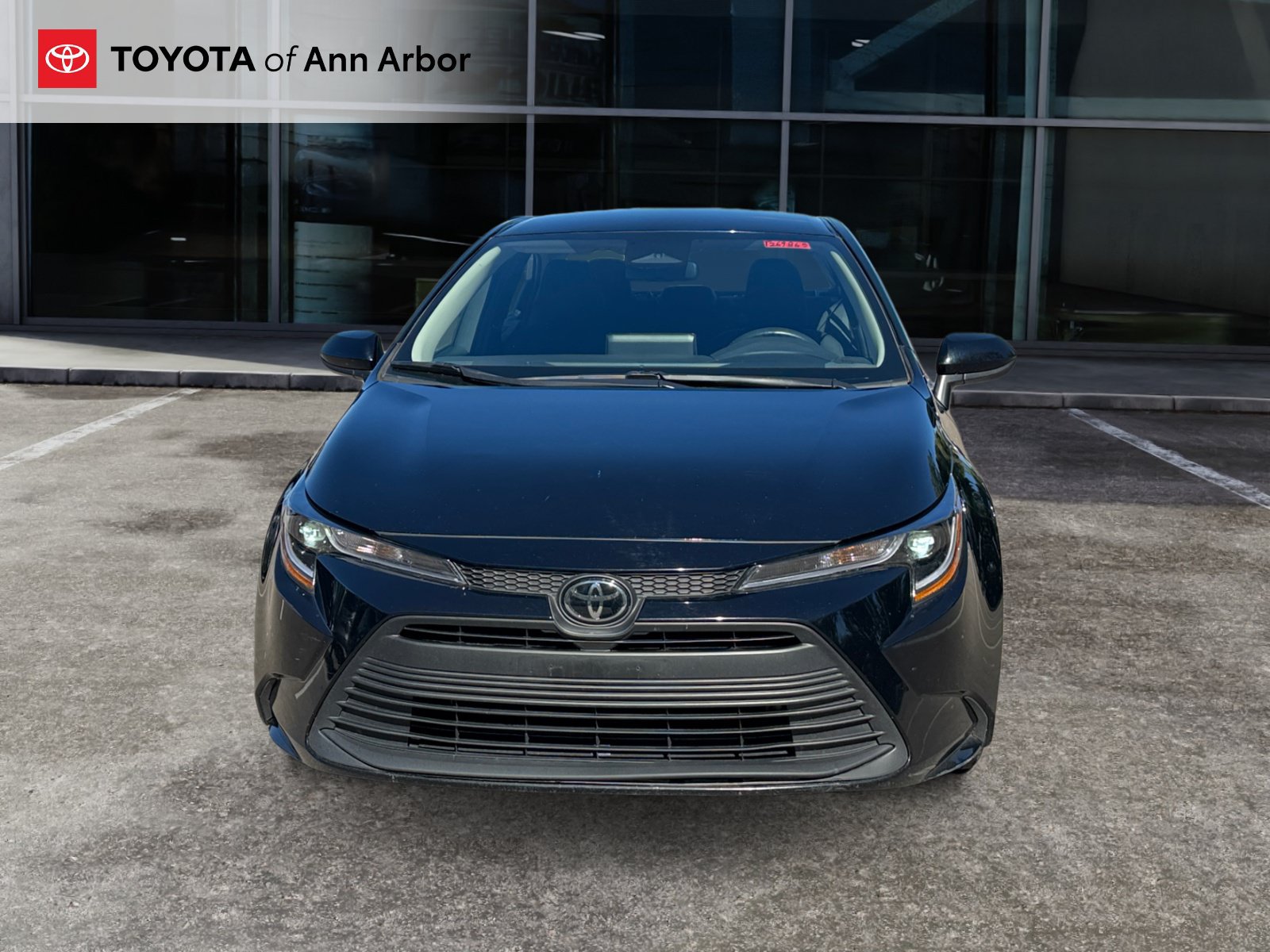 Used 2025 Toyota Corolla LE FWD image 11