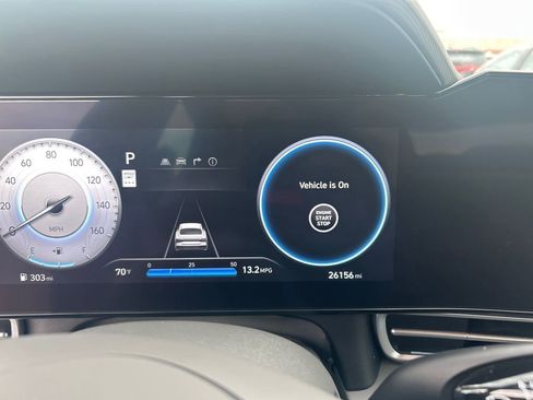 Used 2025 Hyundai Elantra SEL FWD image 7