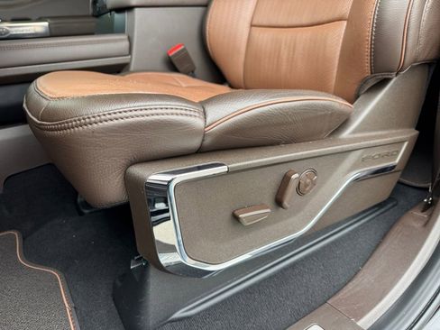 Used 2025 Ford F250 King Ranch w/ Chrome Package image 30