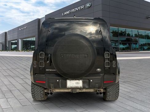 Used 2023 Land Rover Defender 110 S AWD/4WD image 4
