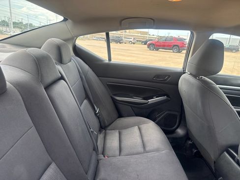 Used 2023 Nissan Altima 2.5 SV FWD image 31