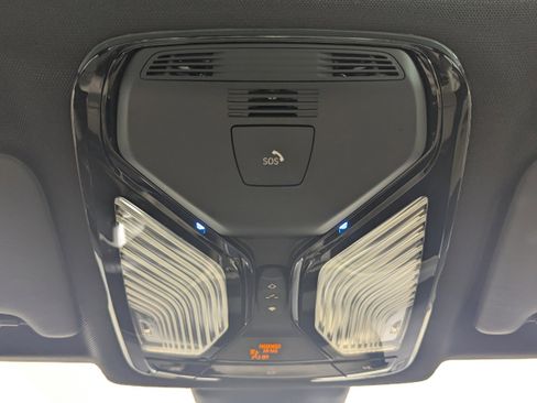 Used 2025 BMW 330i 330i Sedan image 25