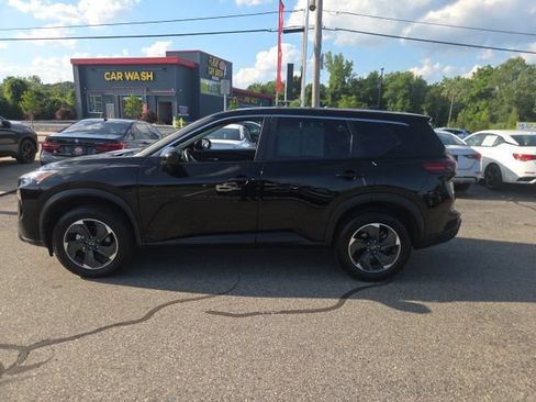 Used 2026 Nissan Rogue SV AWD/4WD image 9