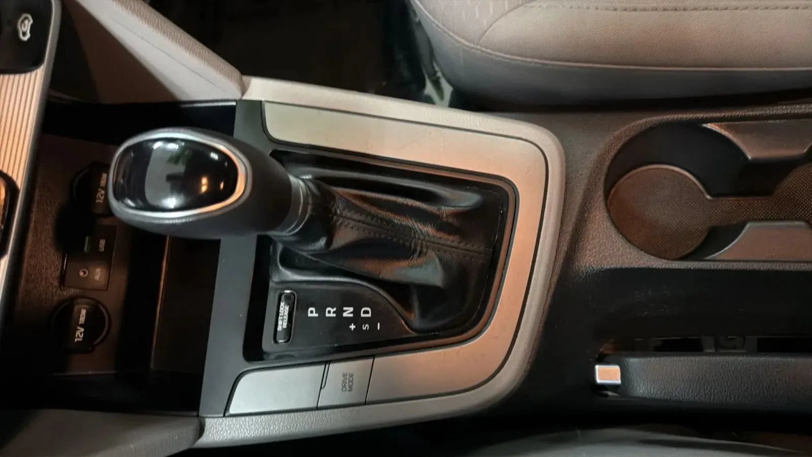 Used 2019 Hyundai Elantra SEL FWD image 13
