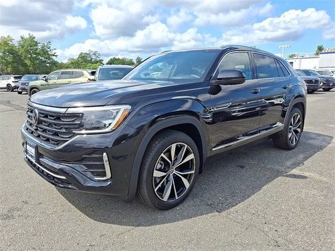 New 2026 Volkswagen Atlas Cross Sport SEL Premium R-Line image 2