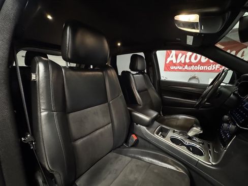Used 2020 Jeep Grand Cherokee Altitude AWD/4WD image 13