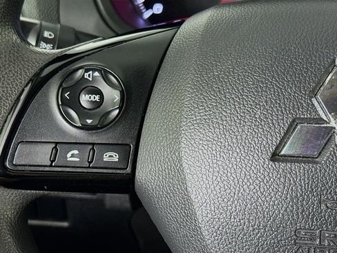 Used 2022 Mitsubishi Eclipse Cross ES AWD/4WD image 11