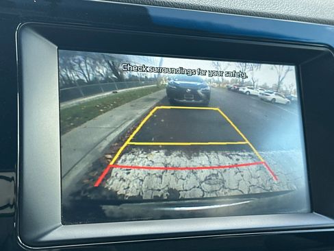 Used 2017 Kia Niro LX image 24