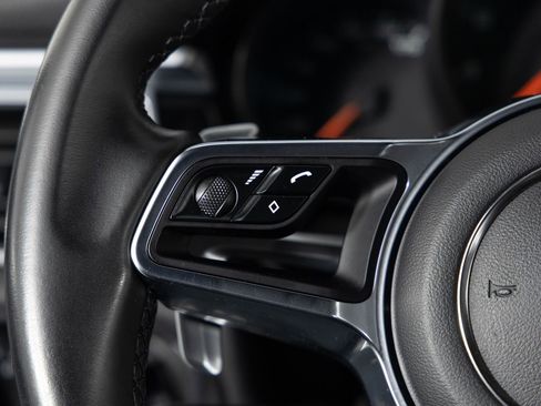 Used 2018 Porsche Macan Sport Edition image 31