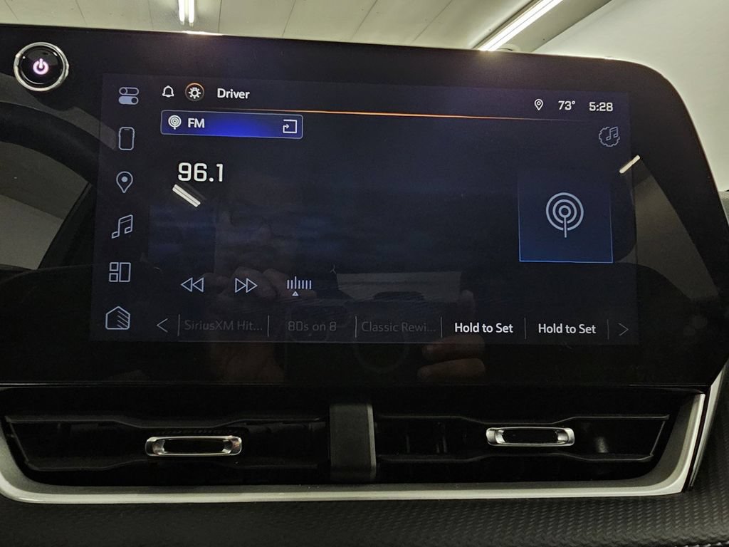 Used 2025 Chevrolet Equinox LT AWD/4WD image 15