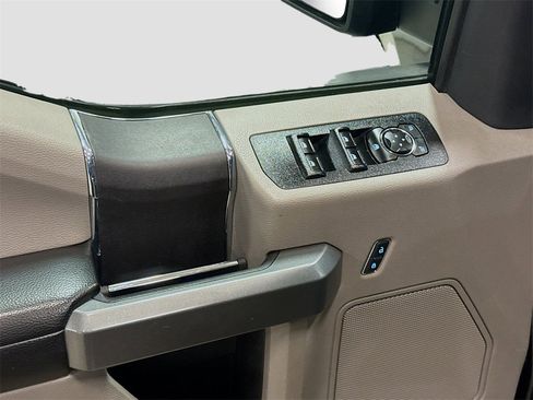 Used 2018 Ford F150 XLT image 20