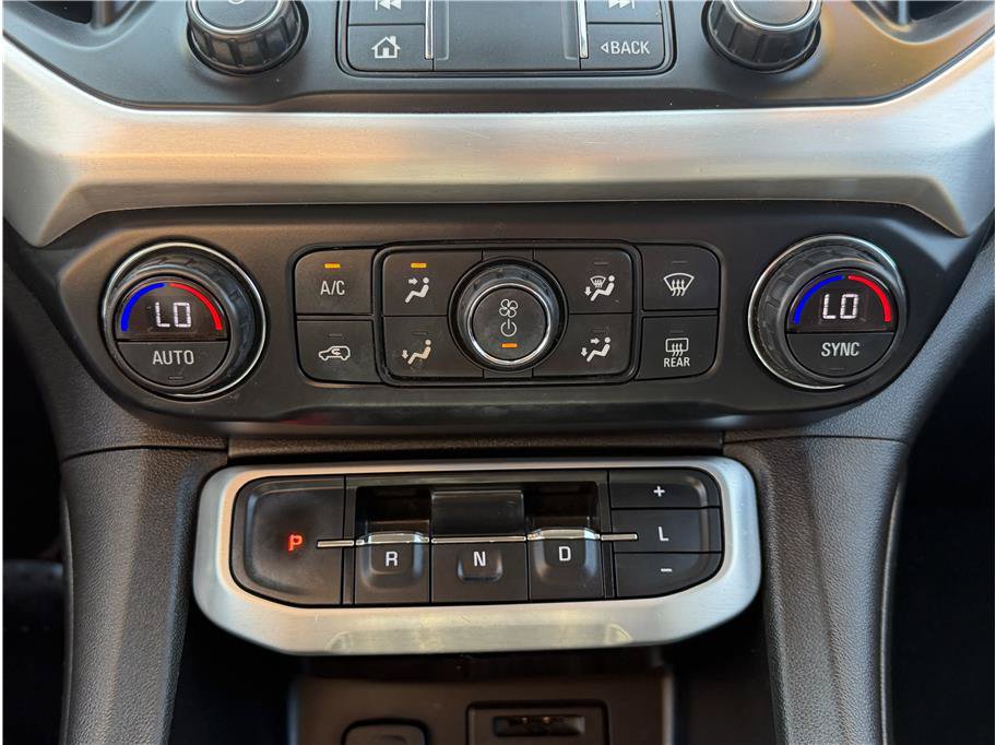 Used 2020 GMC Acadia SLT w/ Driver Alert Package II FWD image 22