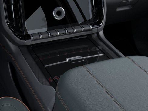 New 2026 GMC Yukon XL AT4 AWD/4WD image 23