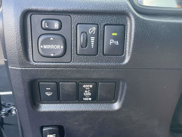Used 2016 Toyota 4Runner Limited AWD/4WD image 18
