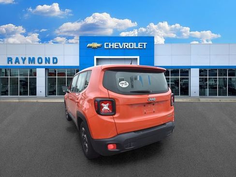 Used 2016 Jeep Renegade Sport w/ Power & Air Group FWD image 5