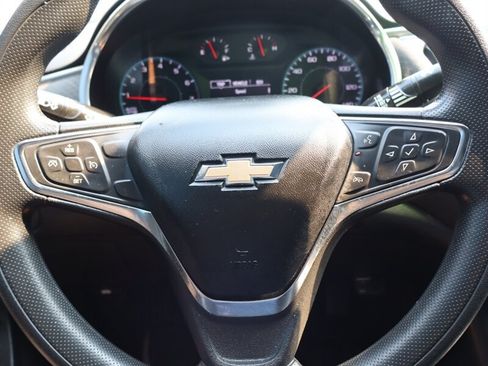 Used 2021 Chevrolet Malibu LT FWD image 19
