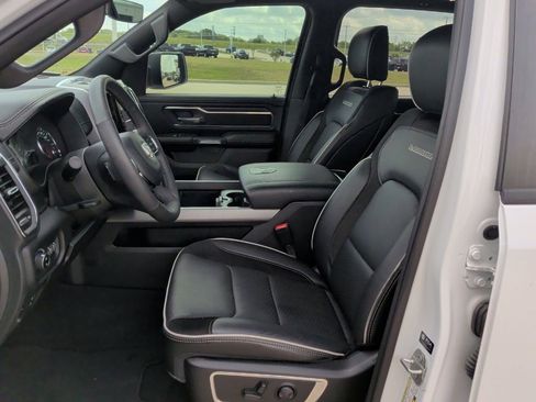 Used 2025 RAM 1500 Laramie w/ Laramie Southwest Edition image 12