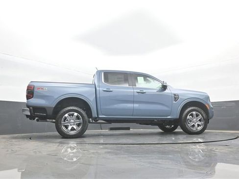 New 2025 Ford Ranger Lariat w/ FX4 Off-Road Package image 32