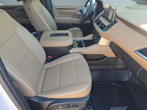 Used 2021 Chevrolet Suburban Premier w/ Premium Package image 36