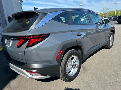 Used 2025 Hyundai Tucson SE AWD/4WD image 6