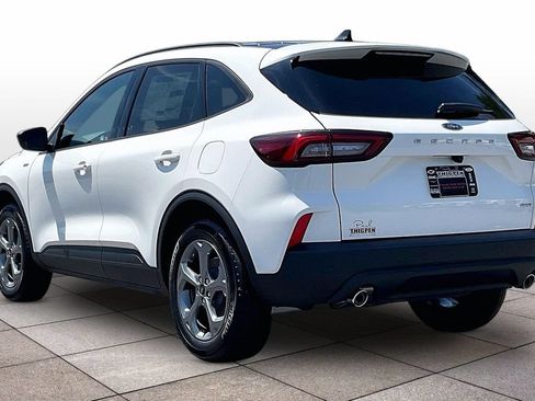 New 2026 Ford Escape ST-Line w/ Tech Pack #1 AWD/4WD image 3