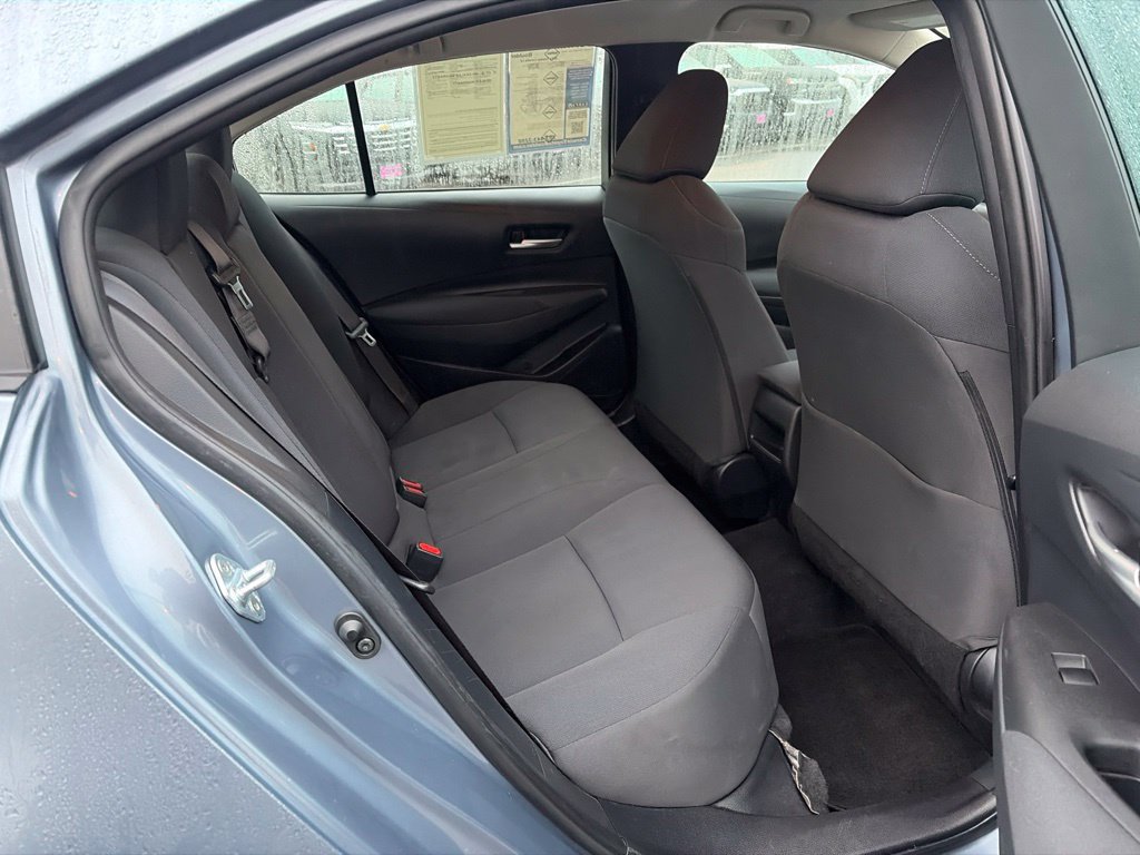 Used 2021 Toyota Corolla LE FWD image 16