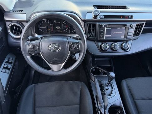 Used 2018 Toyota RAV4 LE image 11