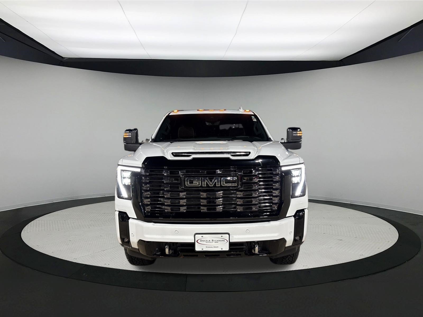 Used 2026 GMC Sierra 2500 Denali Ultimate AWD/4WD image 2
