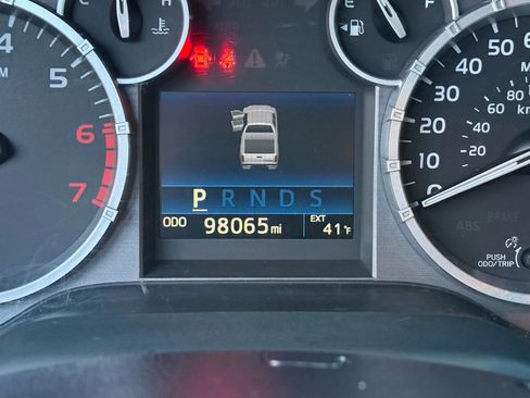 Used 2015 Toyota Tundra SR5 image 25