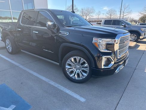 Used 2022 GMC Sierra 1500 Denali w/ Denali Premium Package image 5