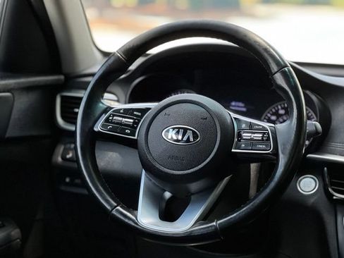 Used 2020 Kia Optima SE FWD image 28