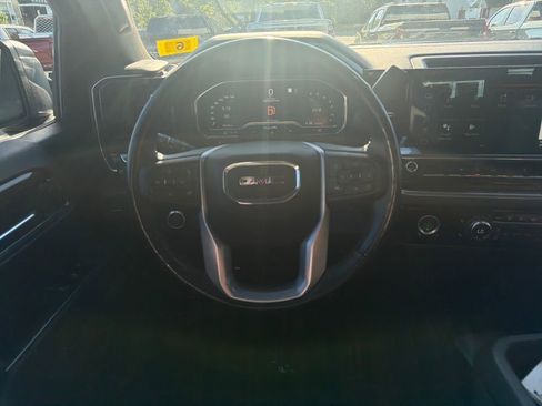 Used 2022 GMC Sierra 1500 Elevation w/ X31 Off-Road Package AWD/4WD image 14