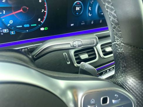 Used 2023 Mercedes-Benz GLS 450 4MATIC image 16