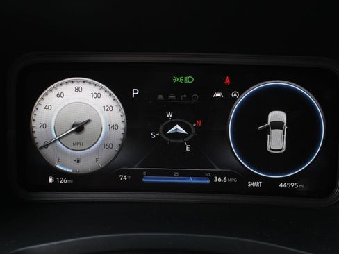 Used 2022 Hyundai Kona Limited AWD/4WD image 11
