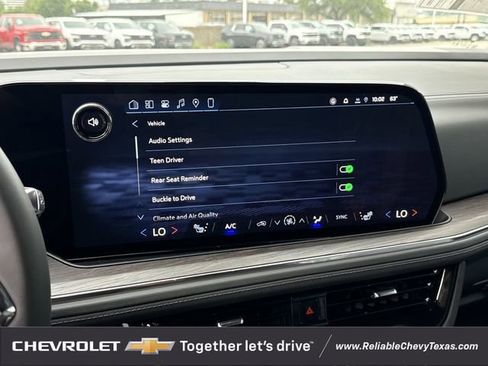 New 2026 Chevrolet Suburban LT RWD image 21