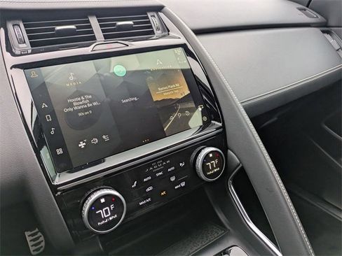 Certified 2024 Jaguar E-PACE R-Dynamic SE image 11