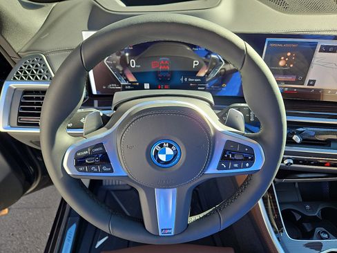 Used 2026 BMW X5 xDrive50e w/ Executive Package image 8